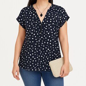 Torrid Womens 1X Black Blue White Polka Dot V-Neck Short Sleeve Plus Size Blouse